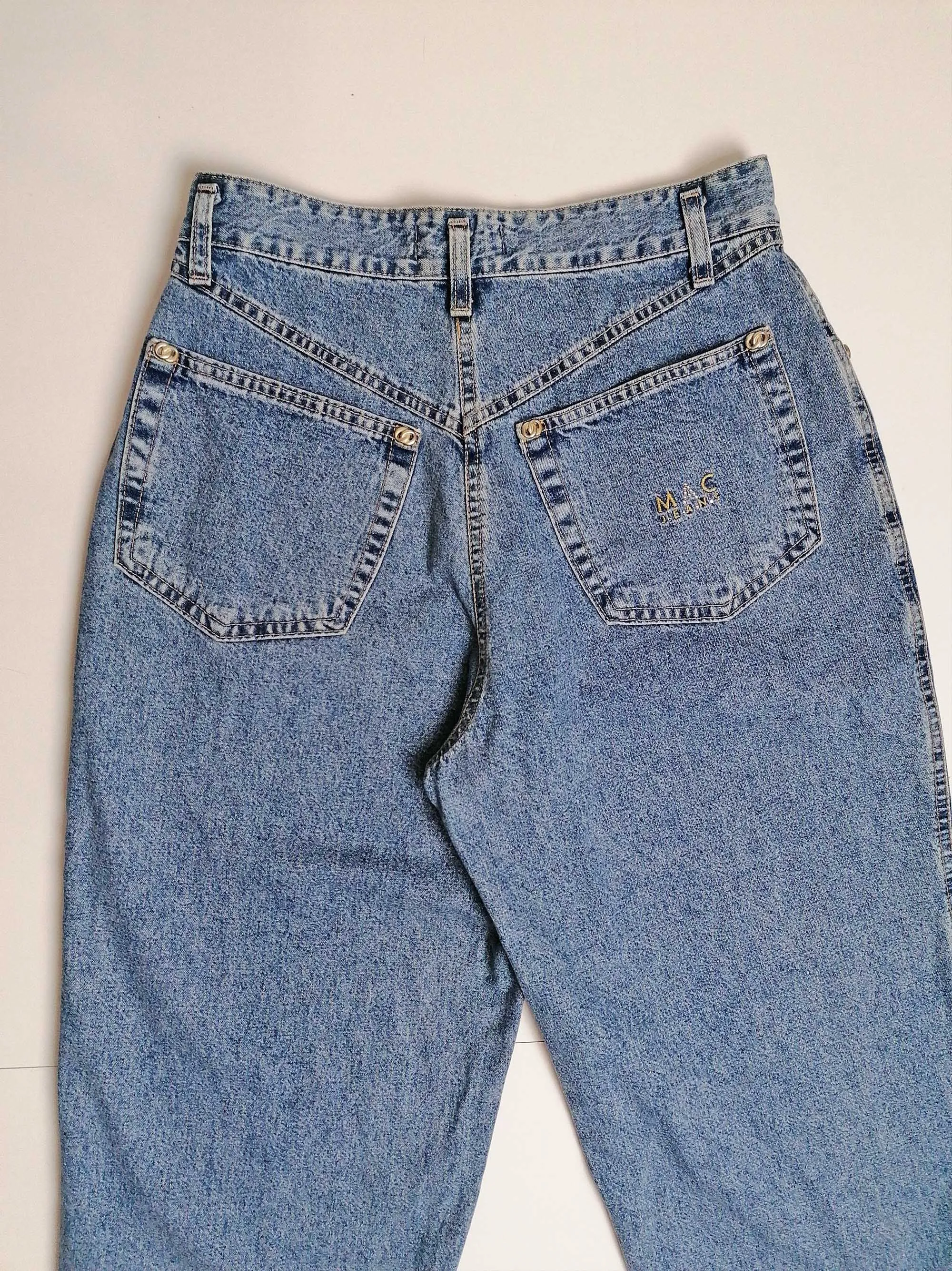 90's MAC High Waist Jeans Tapered Leg - size M-L ( 28 waist)