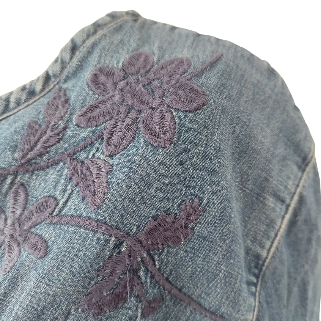 Gap Denim Embroidered Top | Pre loved |