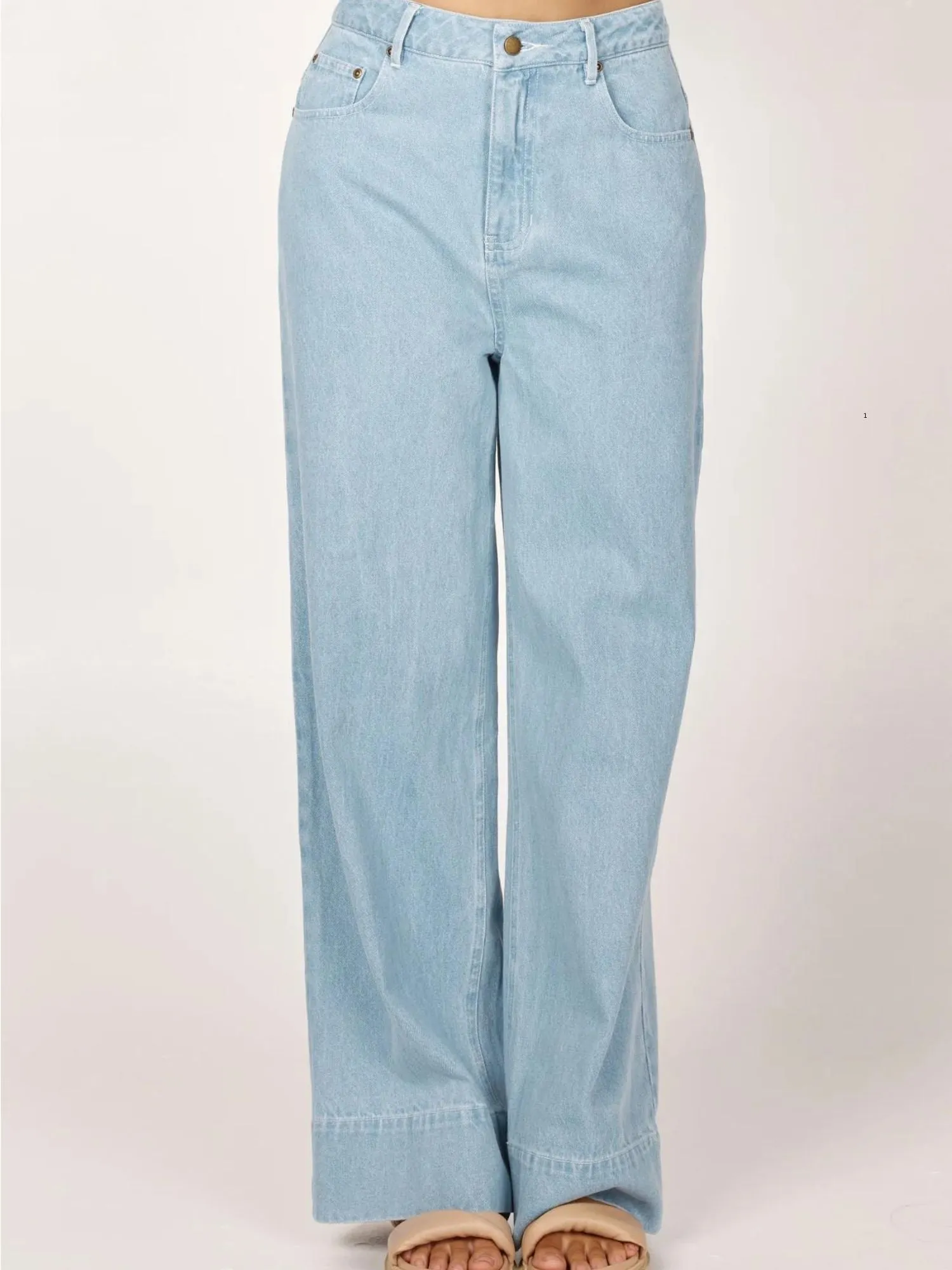 Hera Jean | Light Blue Wash