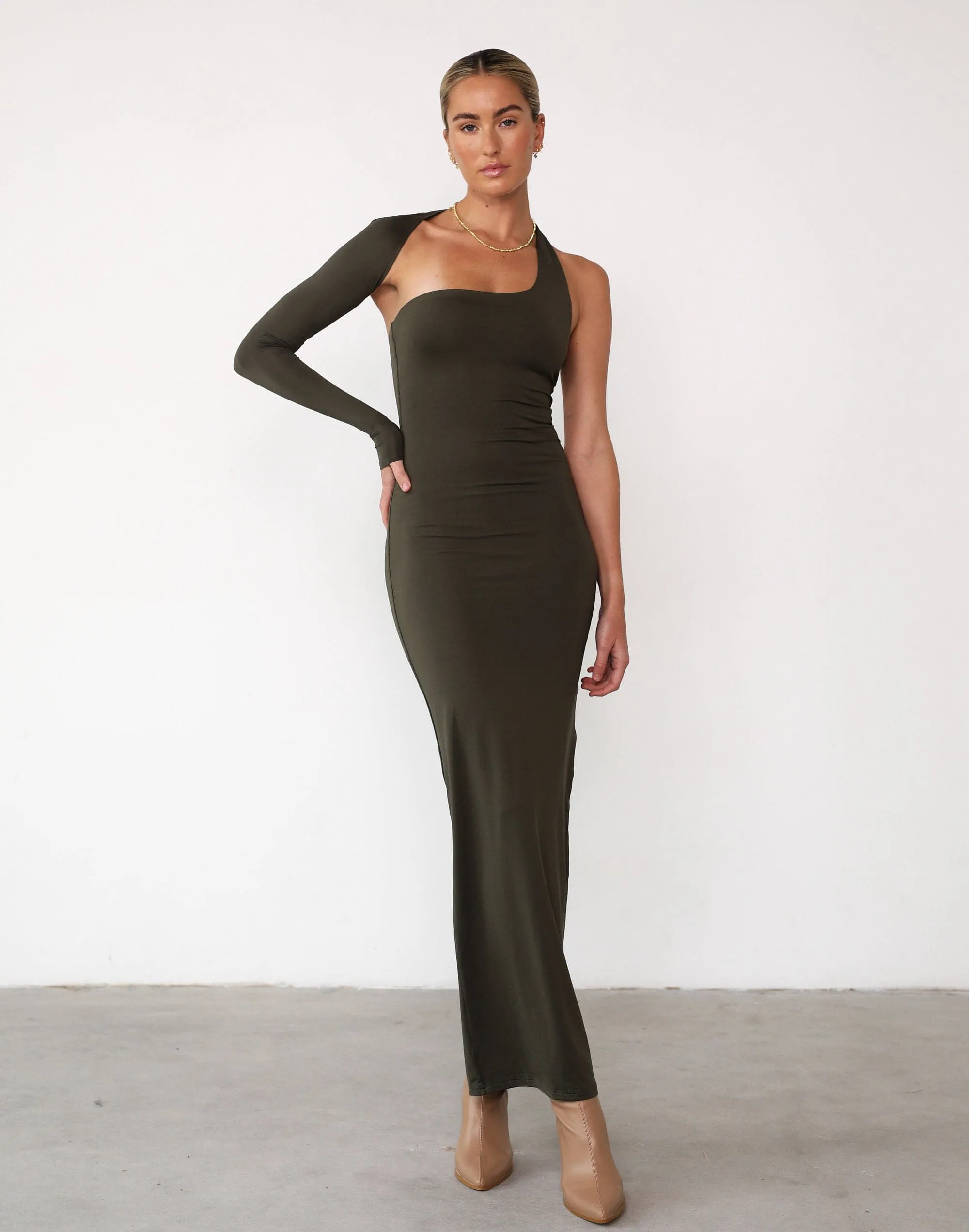 Ryleigh Maxi Dress (Burnt Olive)